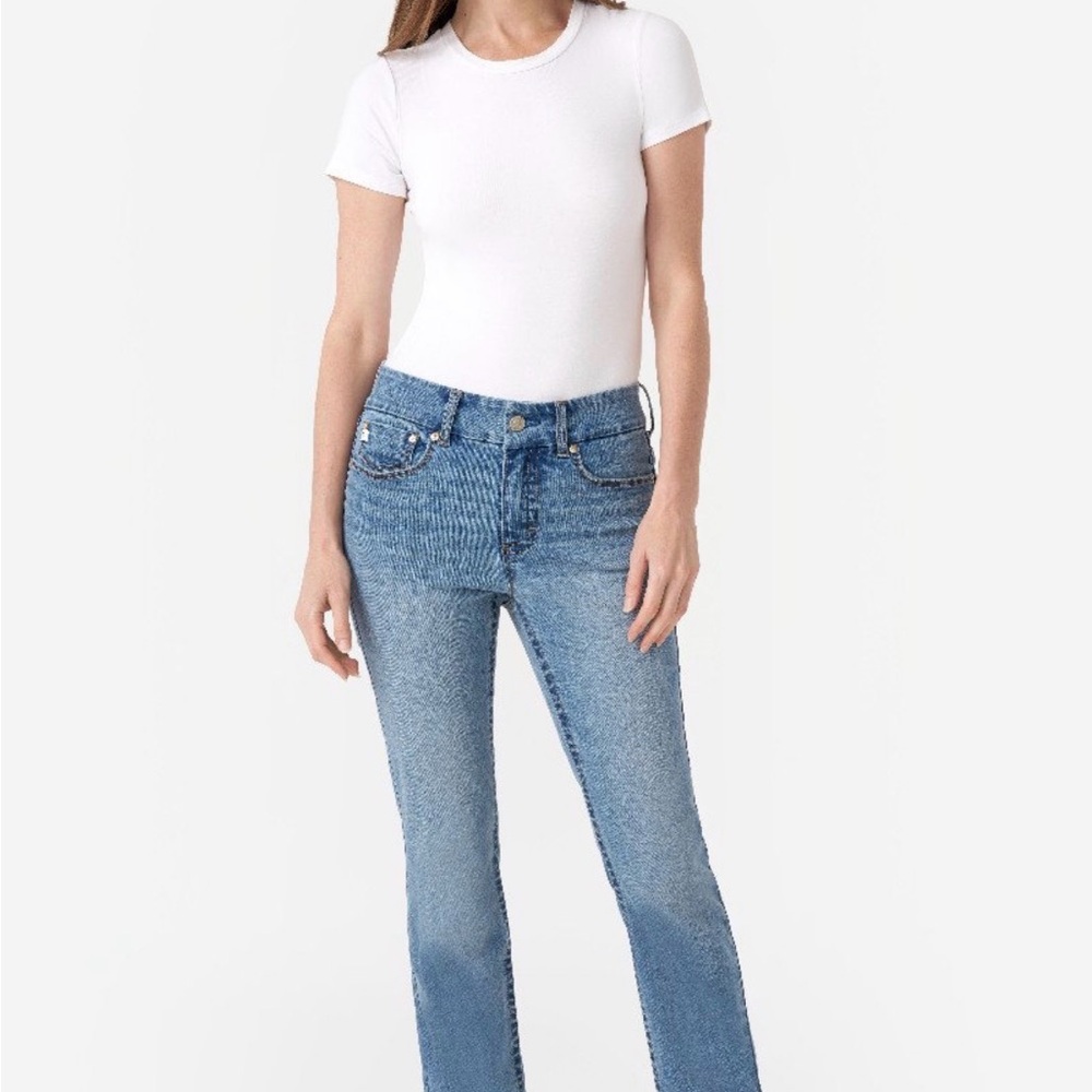 NWT Seven7 High Rise, Bootcut Jeans - light wash